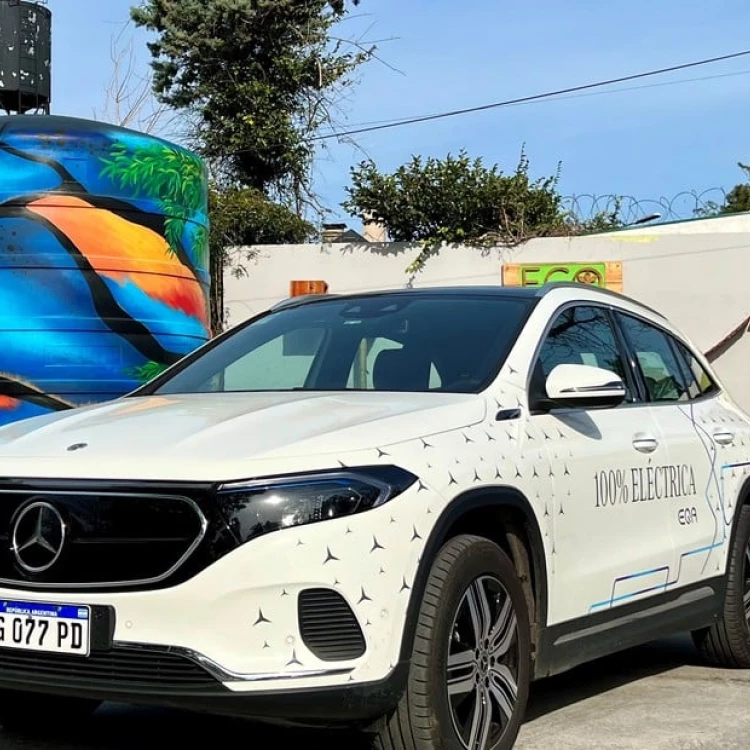 Imagen relacionada de mercedes benz presenta el eqa su primer vehiculo electrico en argentina