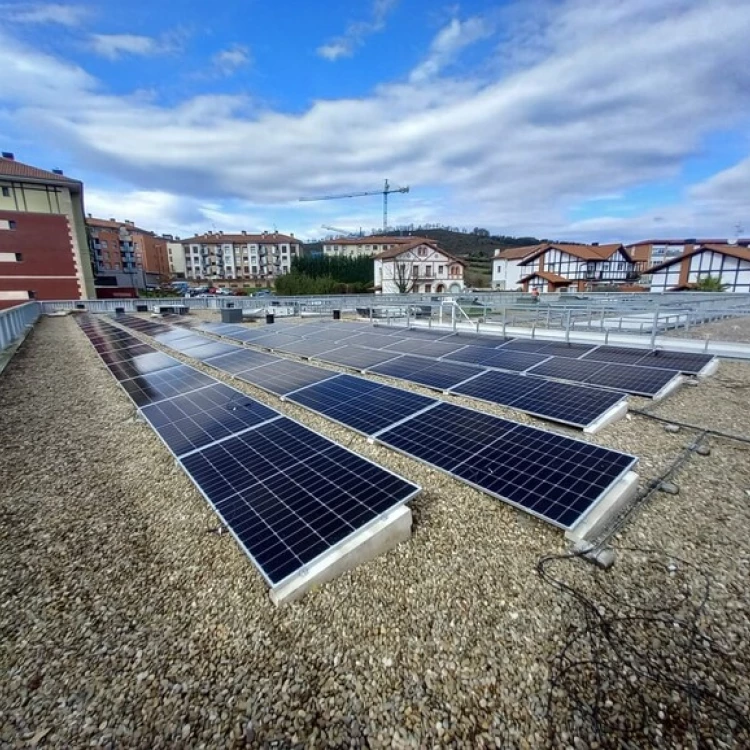 Imagen relacionada de osakidetza instala placas solares euskadi