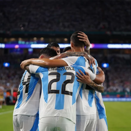 Imagen relacionada de argentina avanza a cuartos de final de la copa america como lider del grupo a