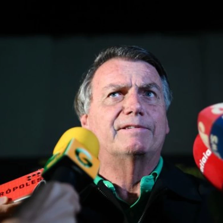 Imagen relacionada de expresidente brasileno bolsonaro acusado lavado dinero asociacion criminal