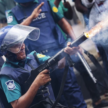 Imagen relacionada de protestas estudiantiles banglades