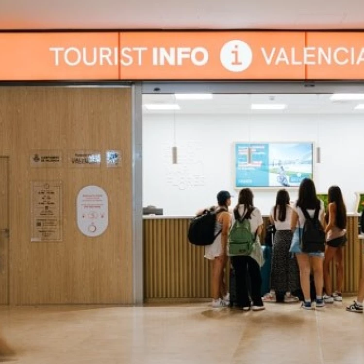 Imagen relacionada de valencia inaugura oficina turismo aeropuerto