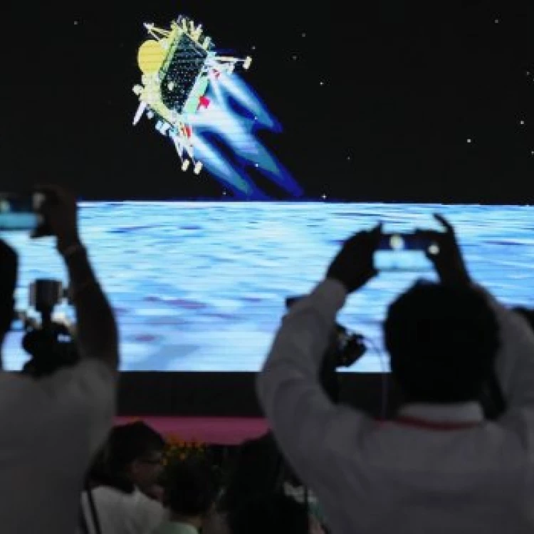 Imagen relacionada de india aterrizaje exitoso nave espacial polo sur luna