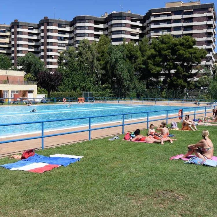 Imagen relacionada de cierre temporada piscinas municipales zaragoza exito