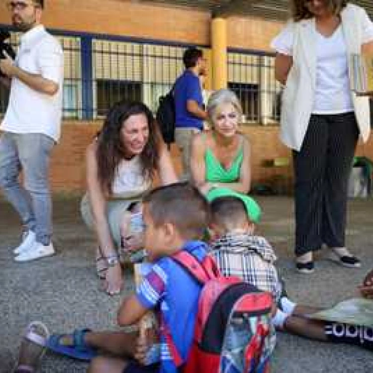 Imagen relacionada de ceip andalucia sevilla promueve educacion valores musica lectura juego