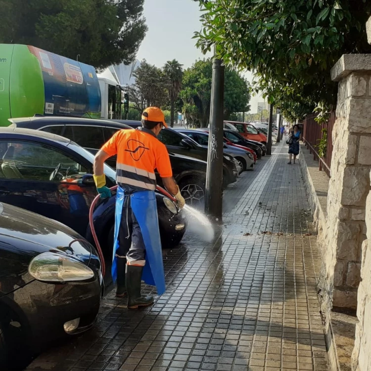 Imagen relacionada de gobierno alcaldesa catala duplica inversion plan limpieza valencia