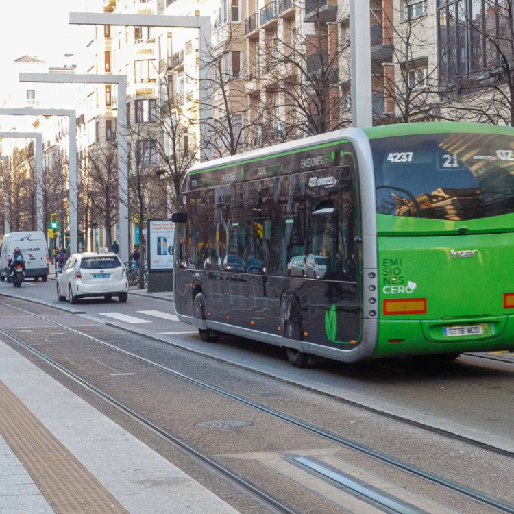 Imagen relacionada de mejoras en la red de autobus urbano y pruebas de tranvia en zaragoza