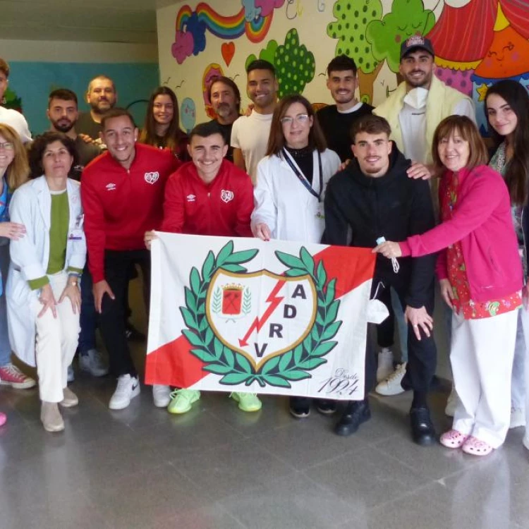 Imagen relacionada de visita especial actividades navidenas hospital universitario infanta leonor