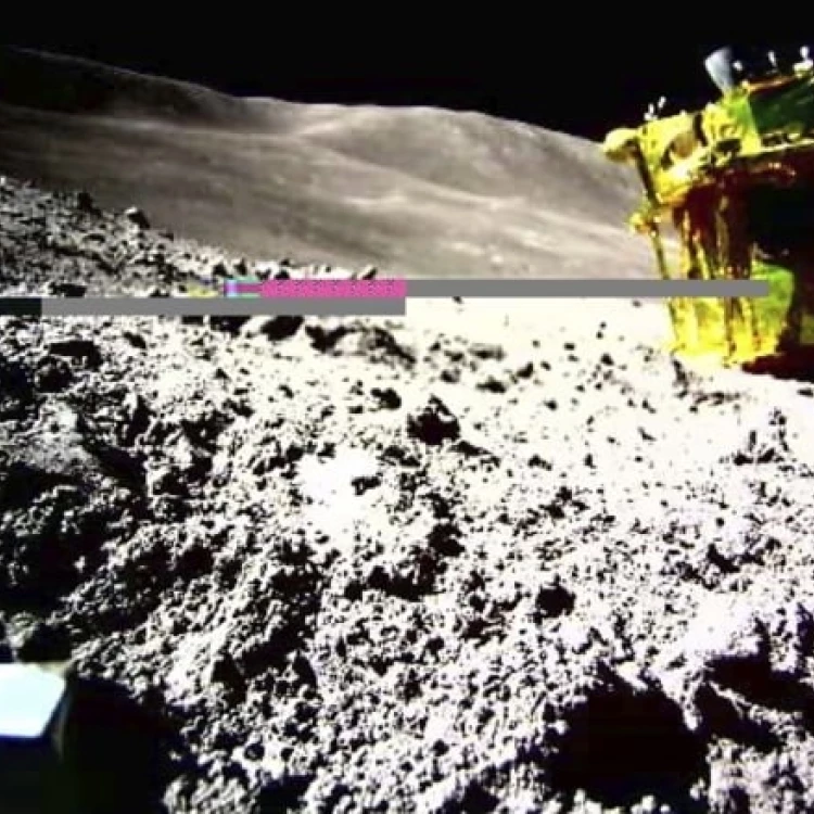 Imagen relacionada de sonda lunar japonesa contacto tierra luz solar