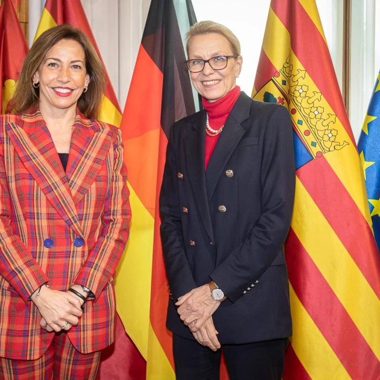 Imagen relacionada de alcaldesa zaragoza reunion embajadora alemania