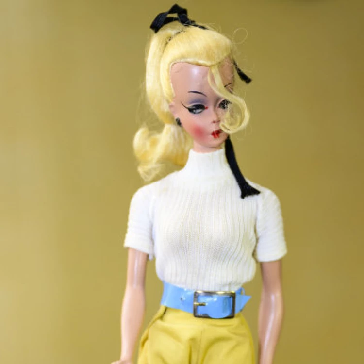 Imagen relacionada de la historia oculta de barbie el origen de una muneca iconica