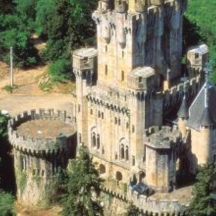 Imagen relacionada de comienzan trabajos restaurar castillo butron euskadi