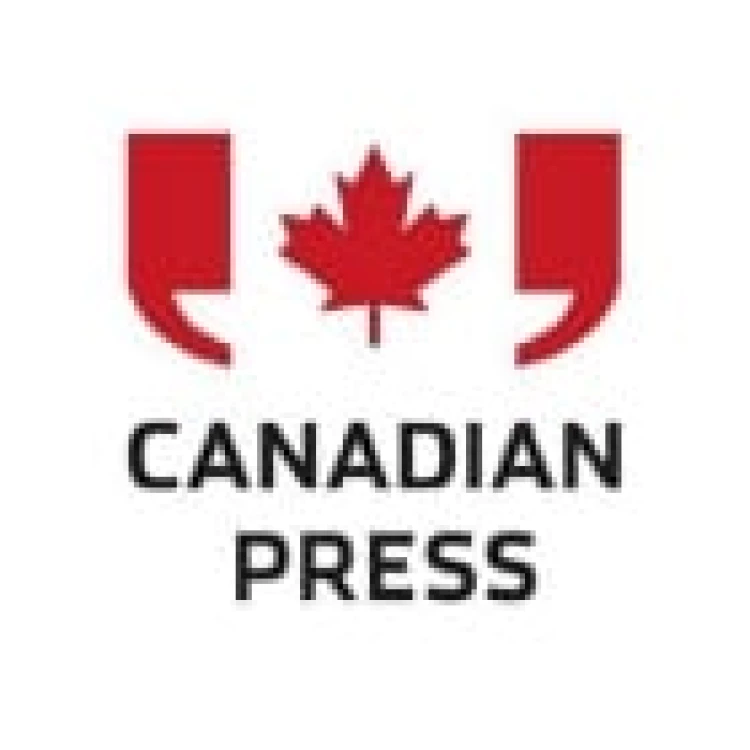 Imagen relacionada de la guardameta canadiense labbe se abre en nuevo documental shut out
