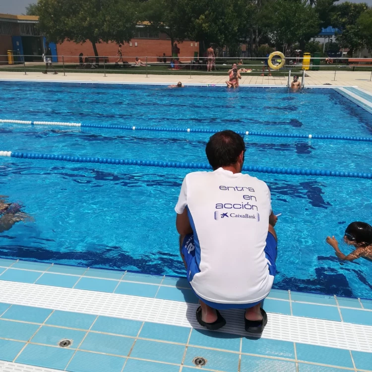 Imagen relacionada de zaragoza deporte cursos natacion verano