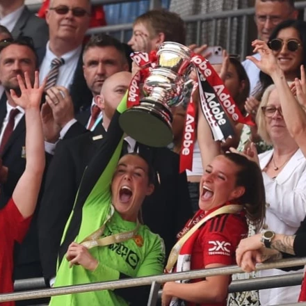 Imagen relacionada de manchester united gana la copa fa femenina con golazo de ella toone