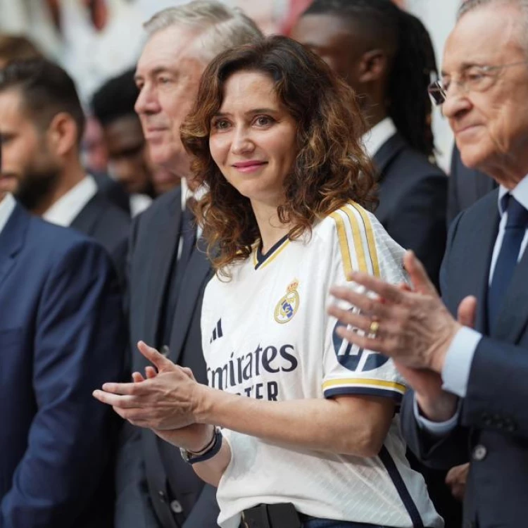 Imagen relacionada de la presidenta de la comunidad de madrid felicita al real madrid club de futbol por su 36 campeonato de liga